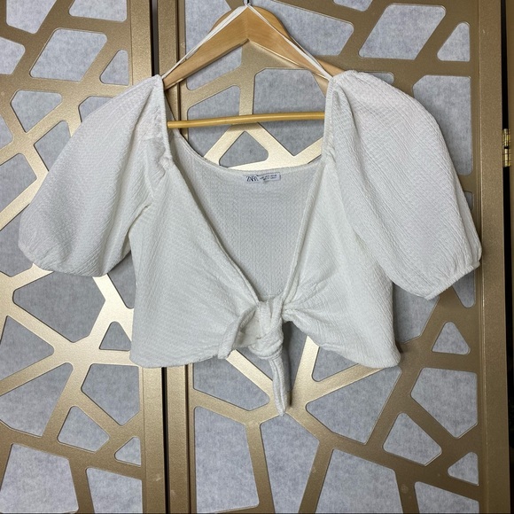 ZARA short sleeve tie front cropped‎ top - Picture 2 of 7